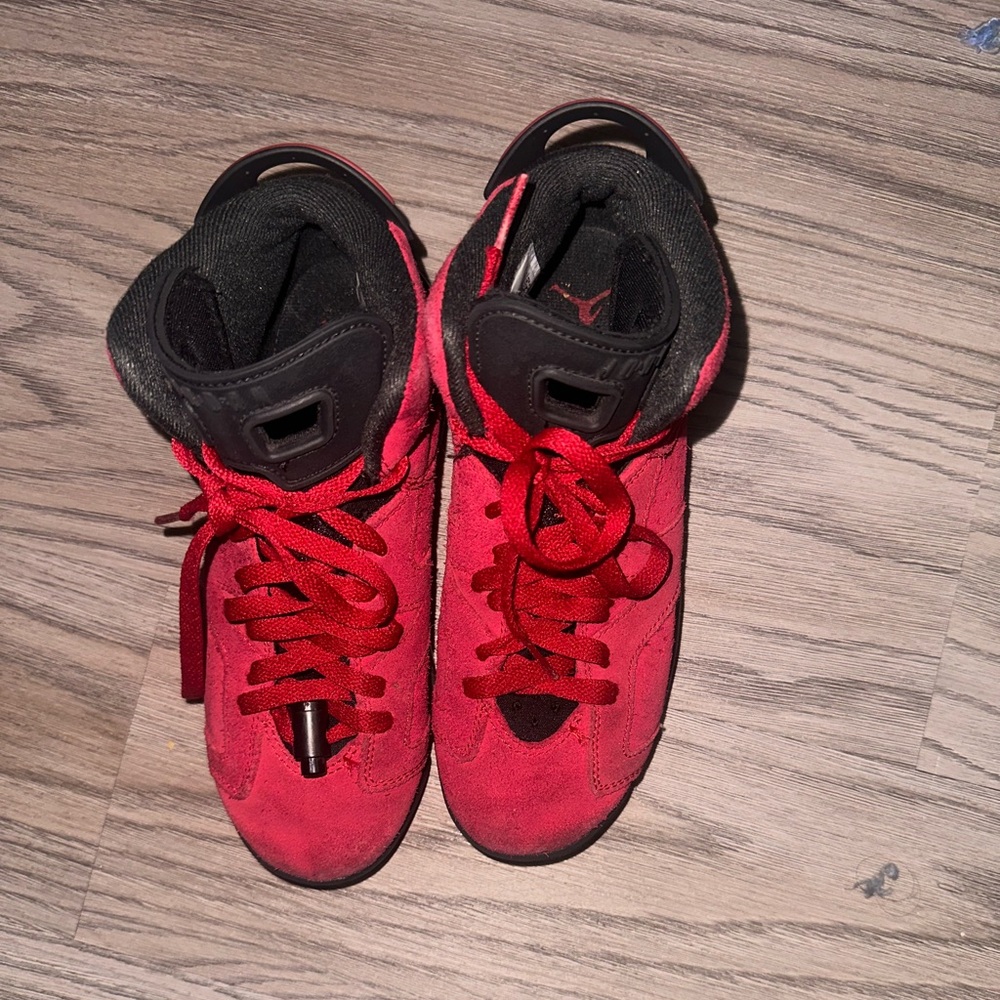 Jordan 6s